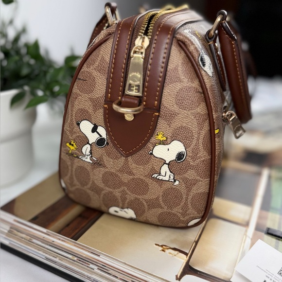 SOLDCoach X Peanuts Rowan Satchel Bag In Signature Canvas With Snoopy Print - Picture 7 of 15